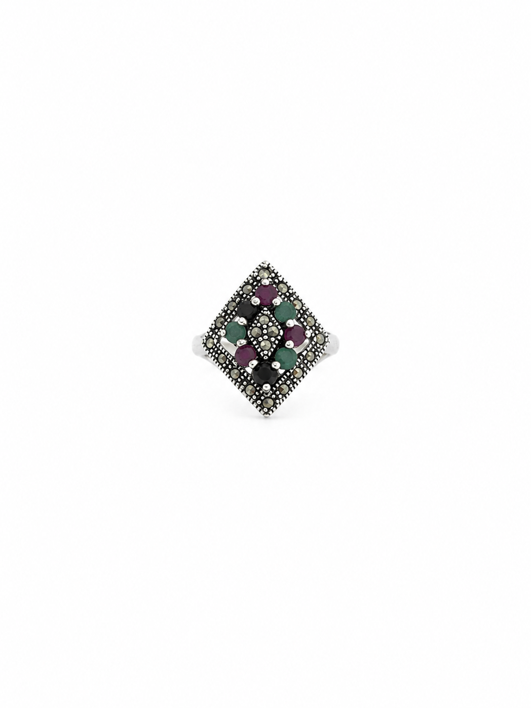 Anillo de Rubí, Esmeralda y Zafiro
