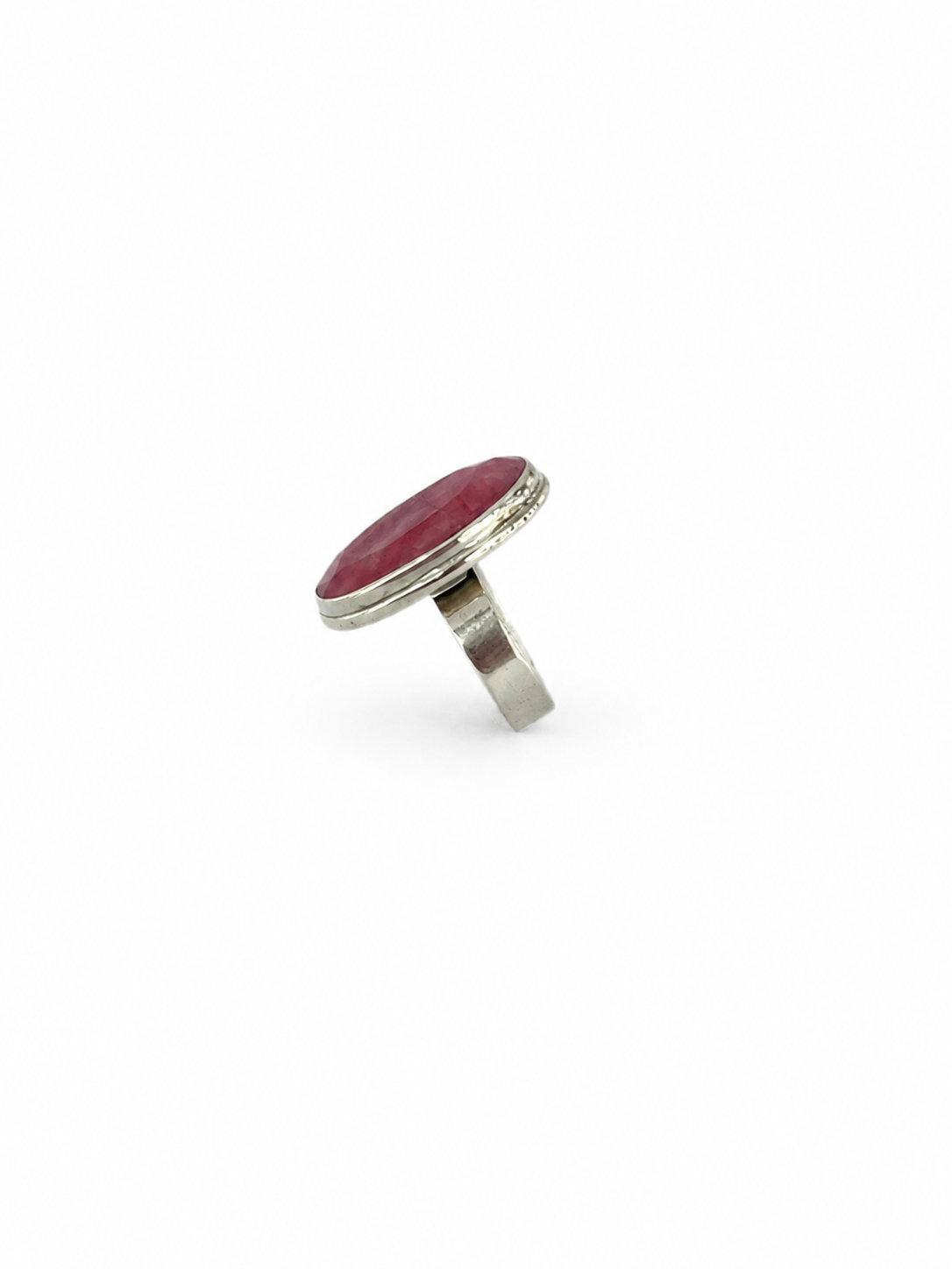 Anillo Corindón rojo
