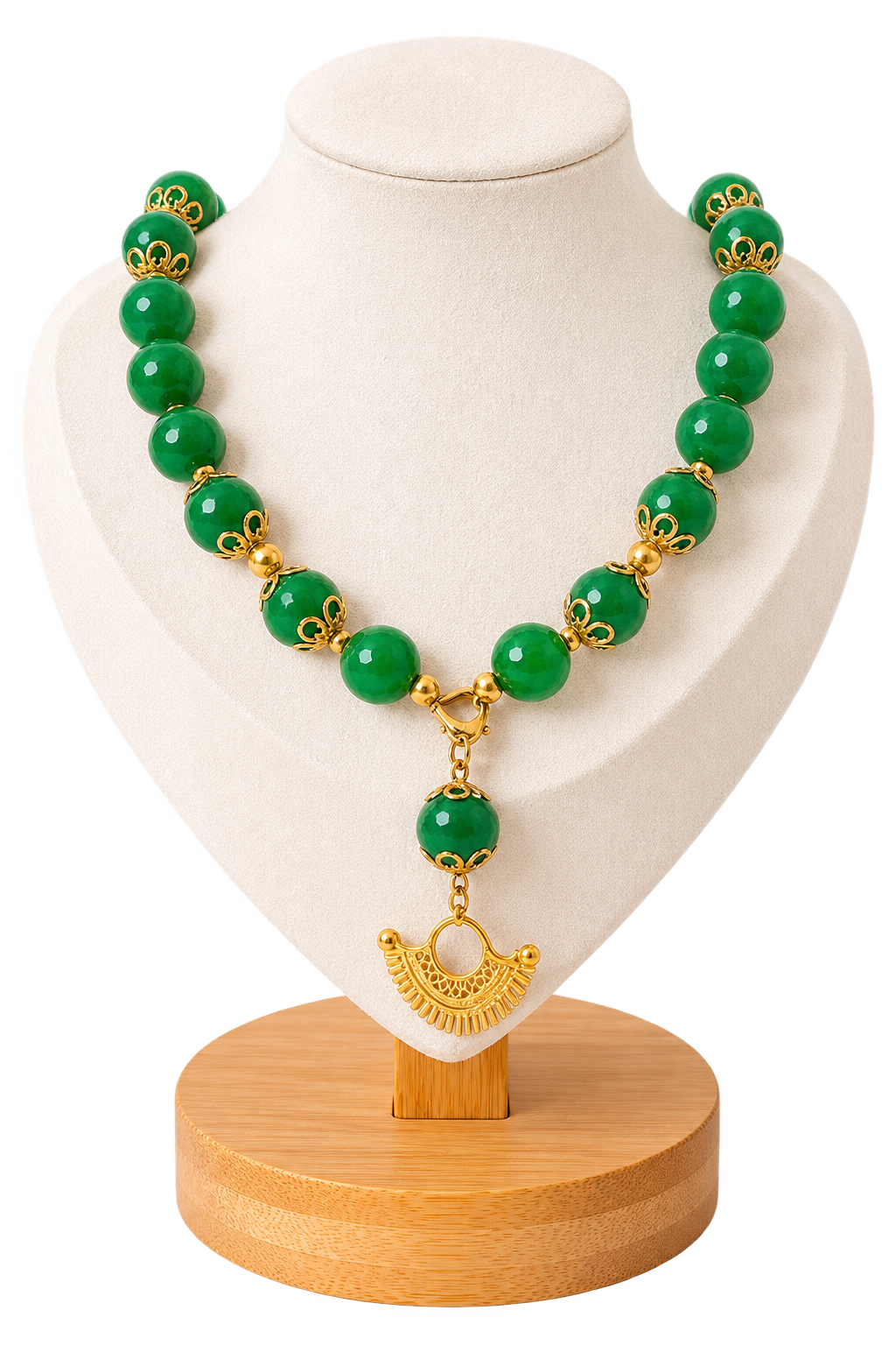 Collar de Jade verde con colgante precolombino