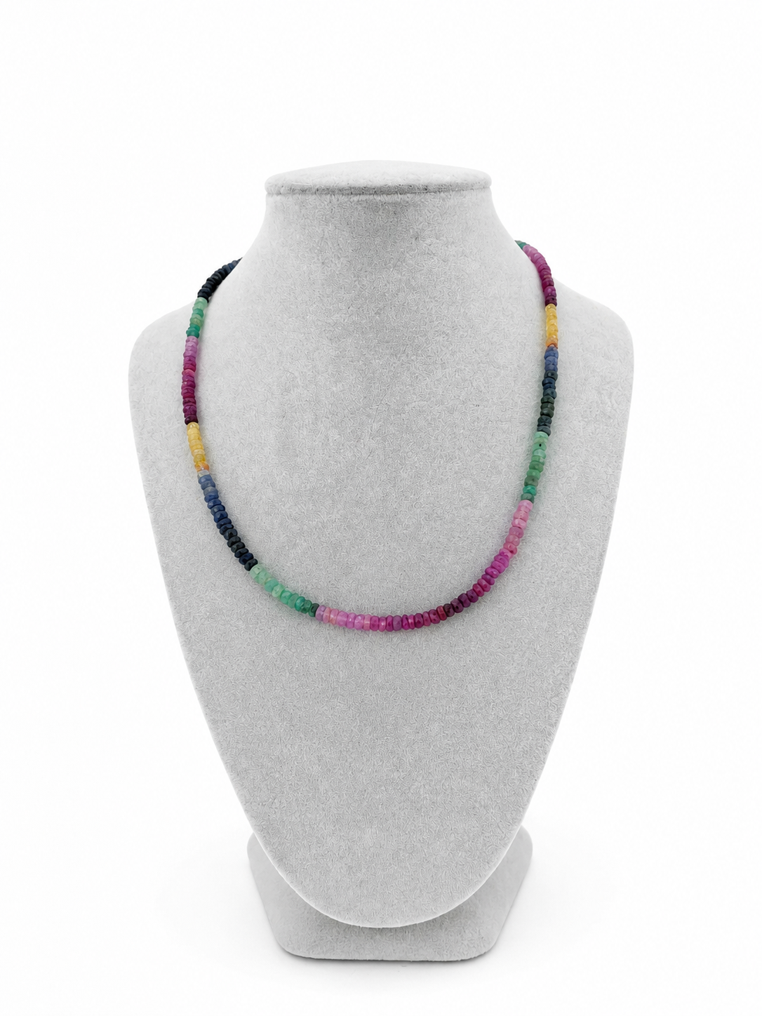Collar de Rubí, Esmeralda y Zafiro